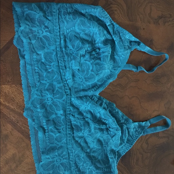 Victoria's Secret Bralettes 15 different colors - Picture 5 of 8